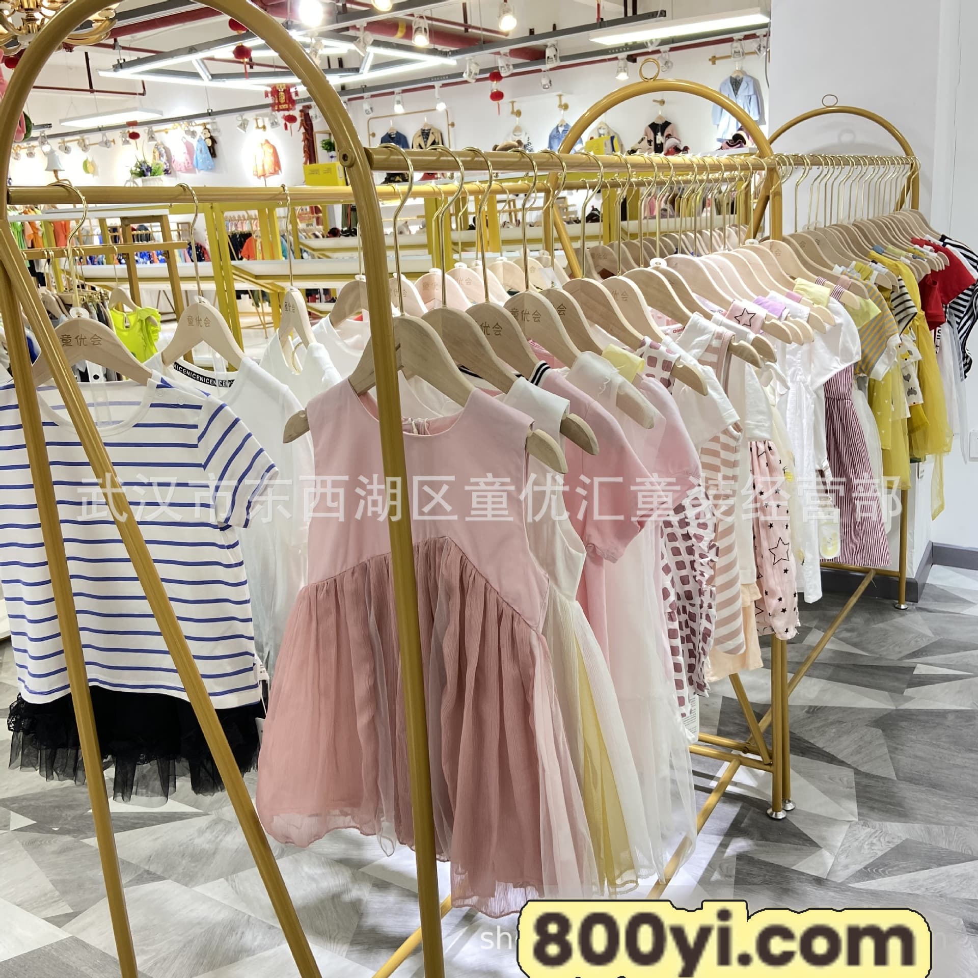 U7AECB]9ZD1U$[YB)`_(LD1.jpg