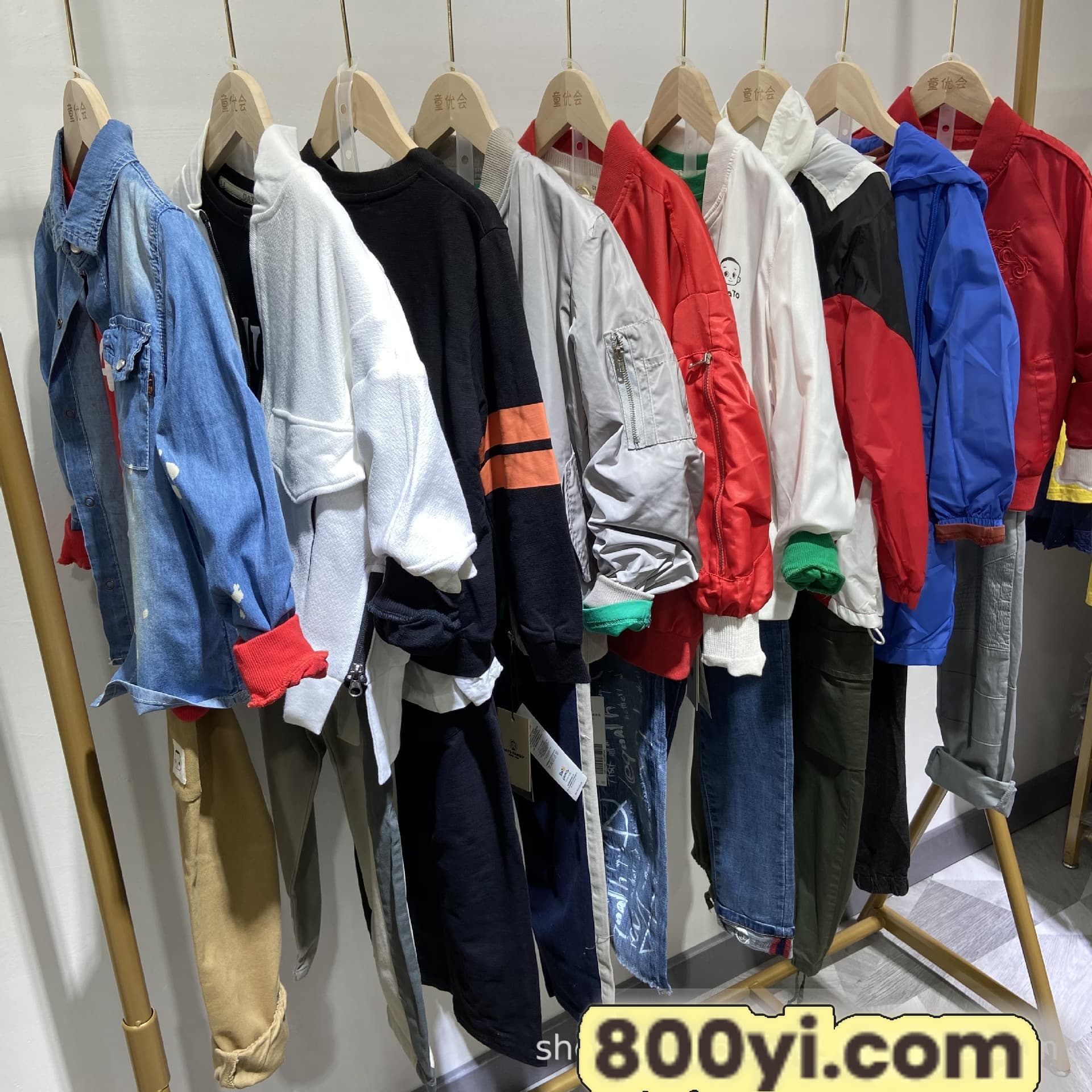 05E{XI{_PBI6[1(O`7XI~J1.jpg